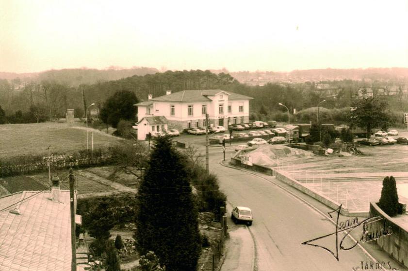 L’Hôtel de Ville en 1980, Ville de Tarnos