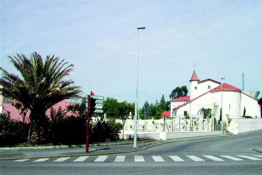  Le fronton et l'église Saint-Vincent en 2010, Ville de Tarnos