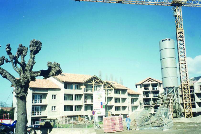 Les travaux de réalisation de la place Dous Haous, 1992-1996, Ville de Tarnos